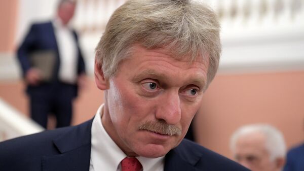Заместитель руководителя администрации президента РФ, пресс-секретарь президента РФ Дмитрий Песков - Sputnik Азербайджан